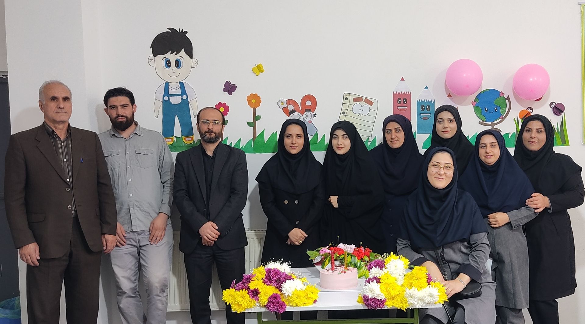 ۱۲ اردیبهشت (روز معلم)🌹